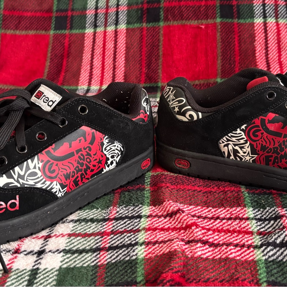 Ecko Red: Black, Red, and White Women’s Sneakers Y2K - Picture 4 of 9